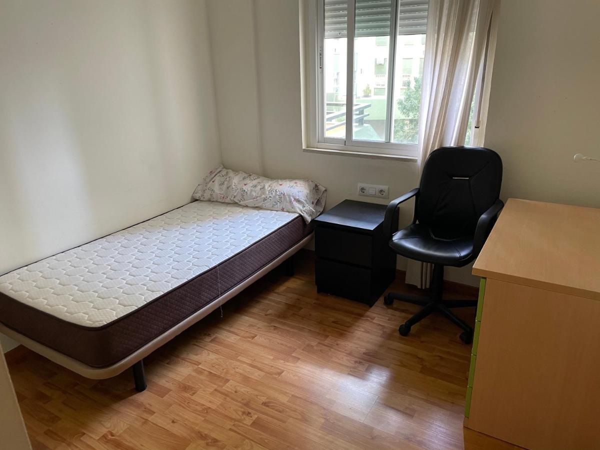 Xryhomes I Residencial En Jerez 4 Hab, 2 Banos, 7Pax, 10 Min Del Centro Jerez de la Frontera Ngoại thất bức ảnh